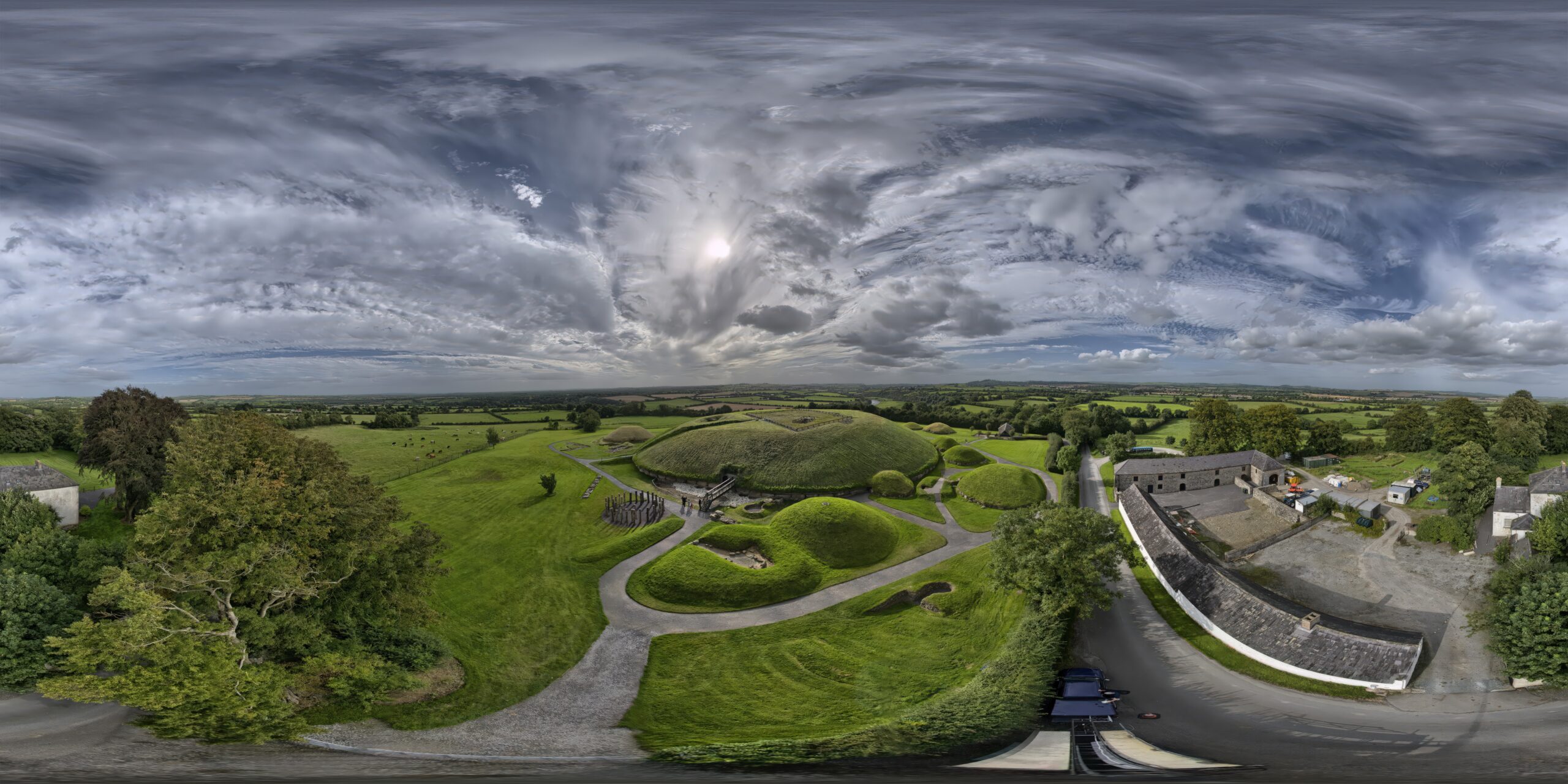 Knowth Megalithic Site